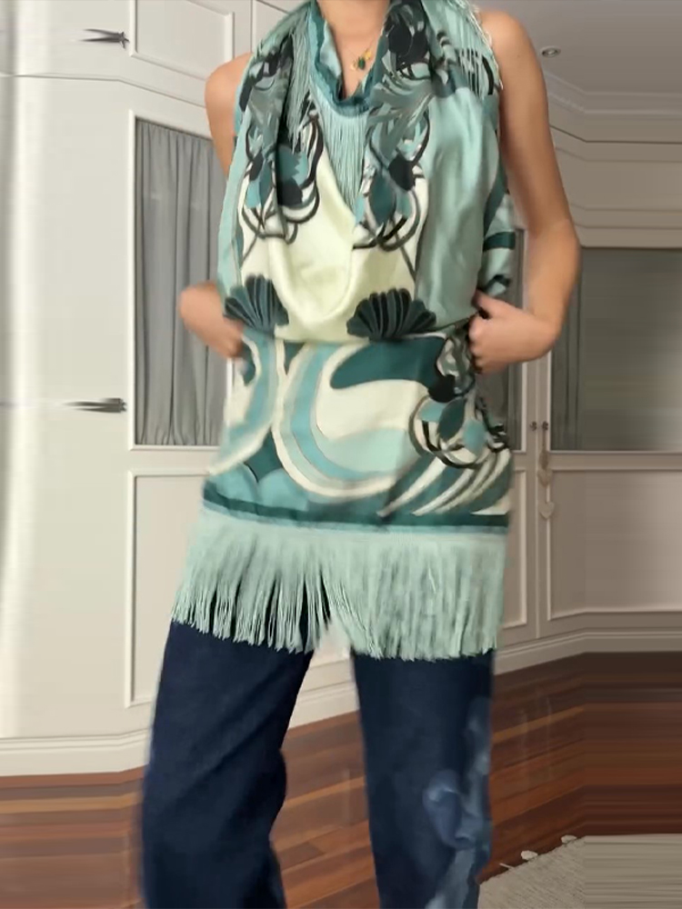 Travel Accessories For Elderly - Vintage Printed Tassel Square Scarf Women